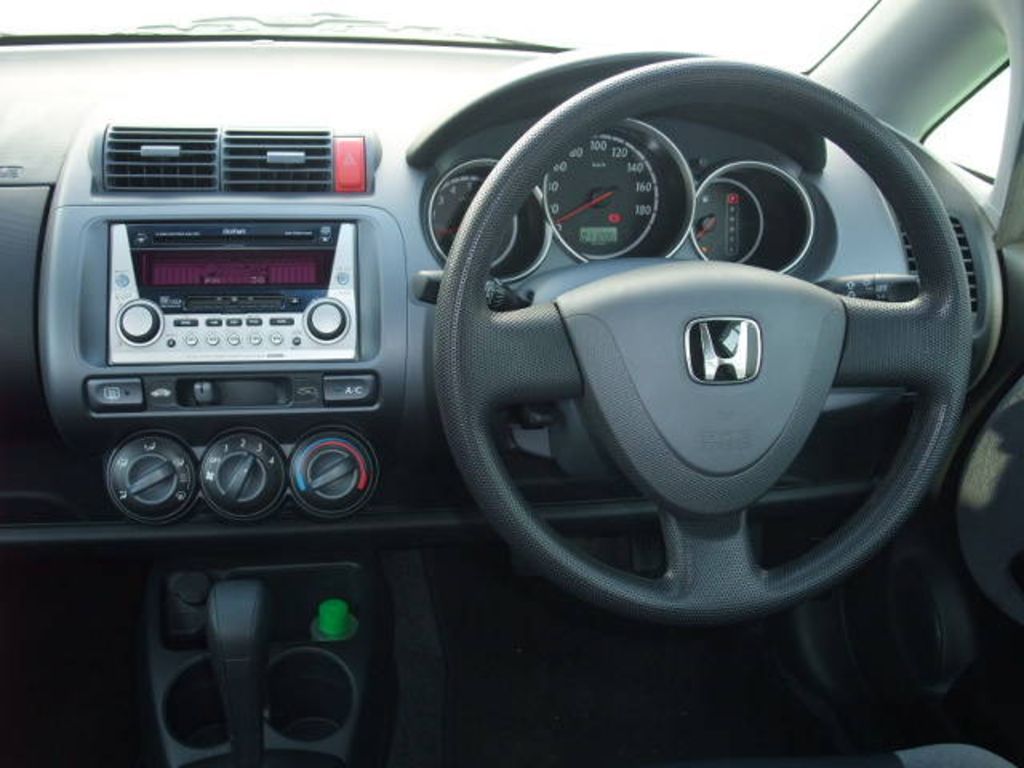 2004 Honda Fit