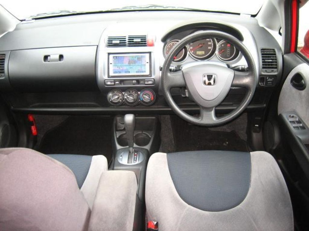 2004 Honda Fit