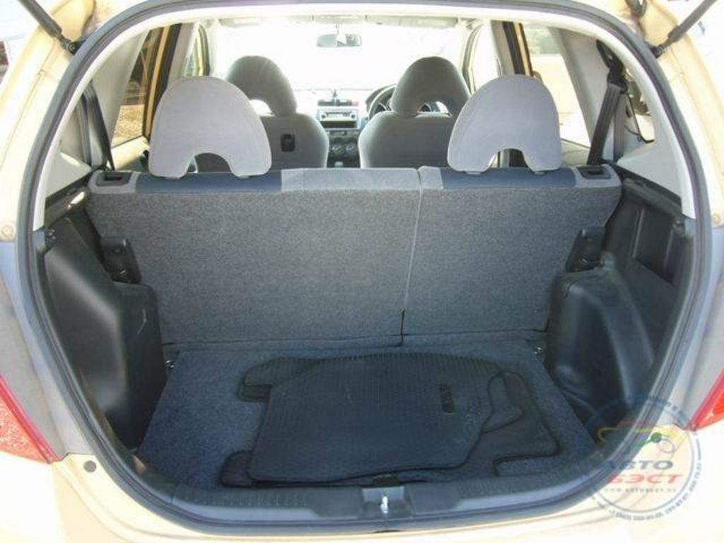 2004 Honda Fit