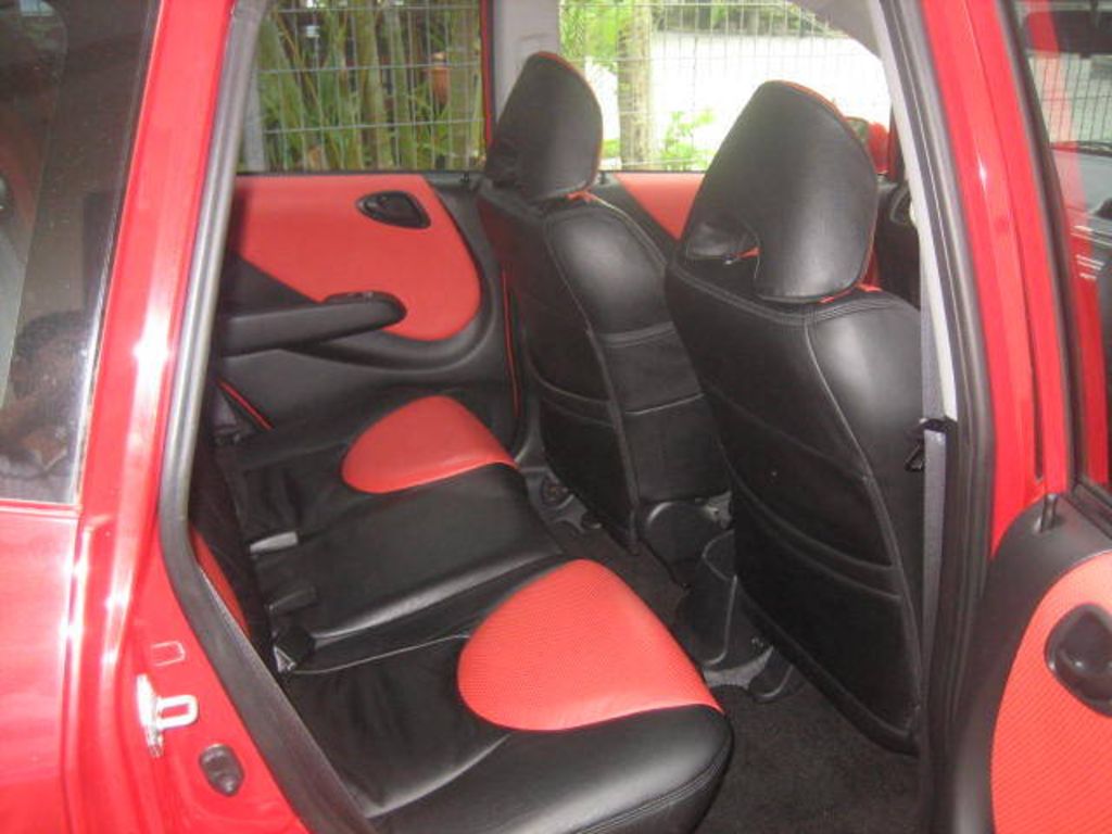 2004 Honda Fit