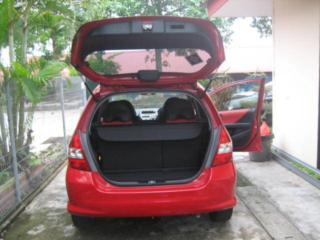 2004 Honda Fit