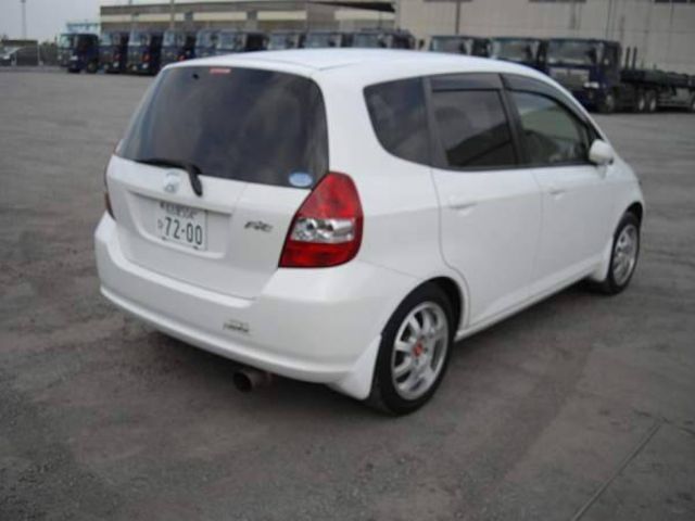 2004 Honda Fit