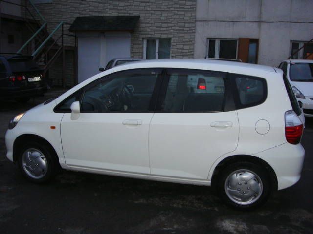 2004 Honda Fit