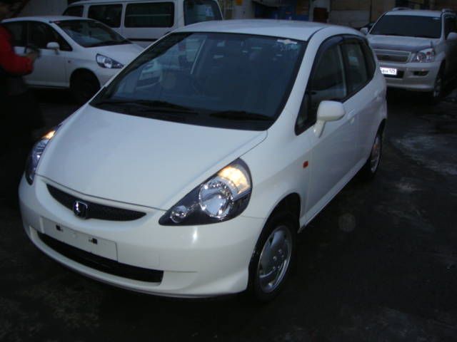 2004 Honda Fit