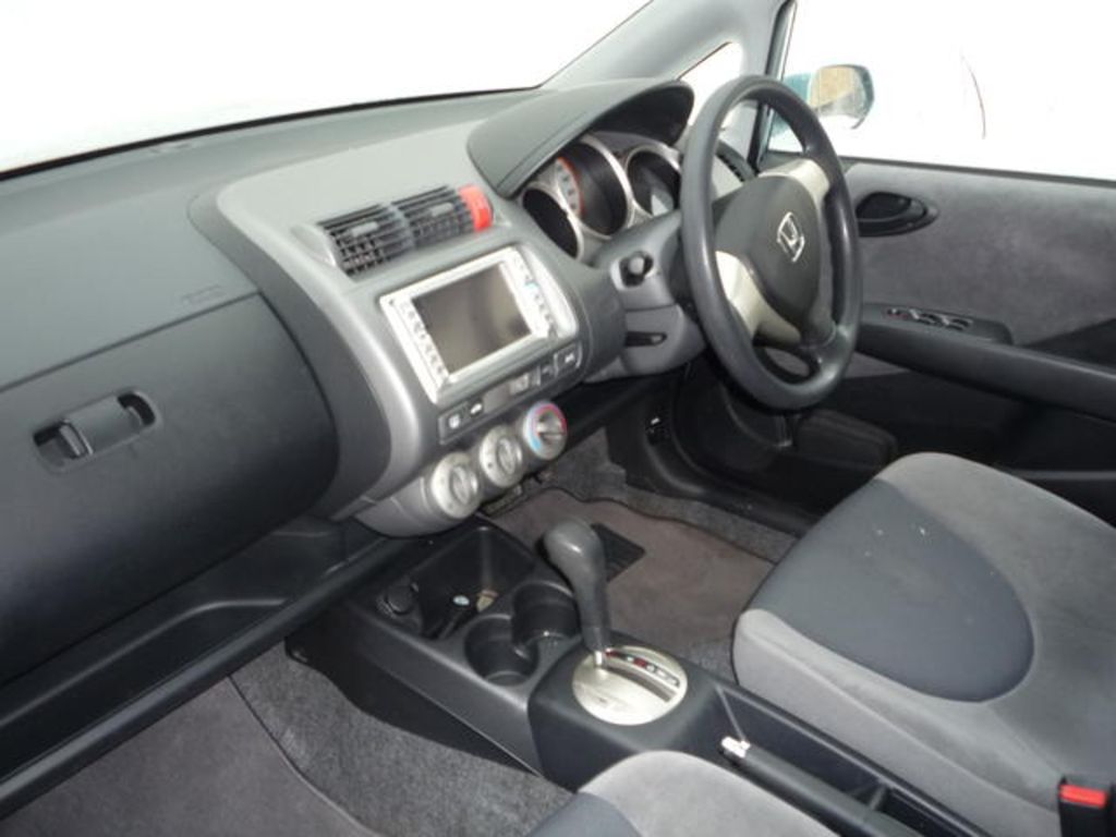 2004 Honda Fit
