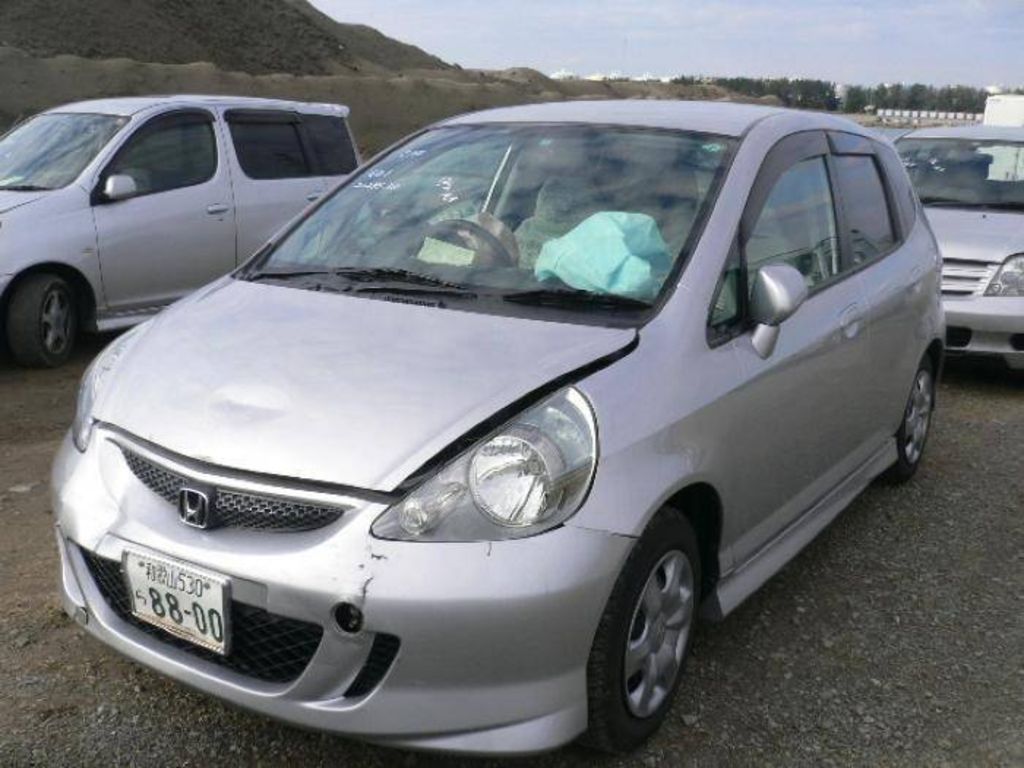 2004 Honda Fit