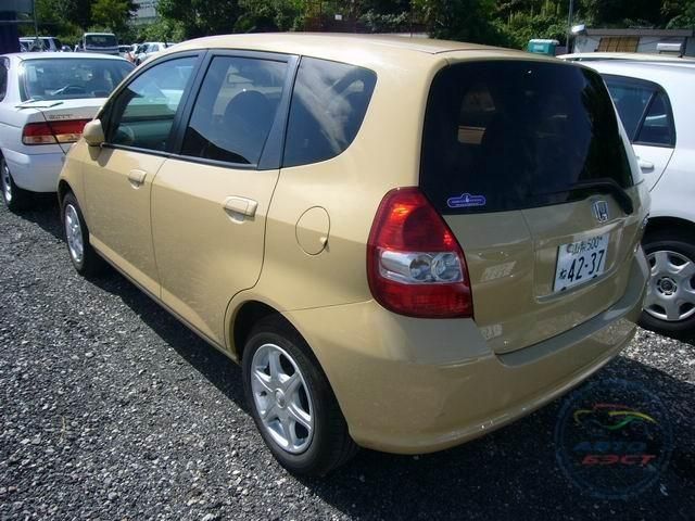 2004 Honda Fit