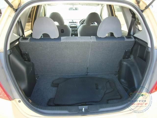 2004 Honda Fit
