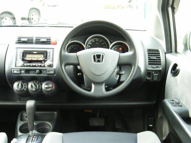 2004 Honda Fit