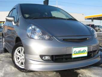 2004 Honda Fit Photos