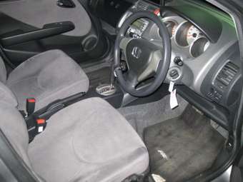 2004 Honda Fit Pictures