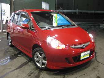 2004 Honda Fit Pictures