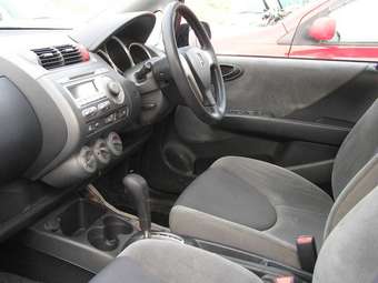 2004 Honda Fit Pictures