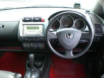 2004 Honda Fit Pictures