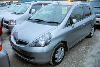 2004 Honda Fit Images