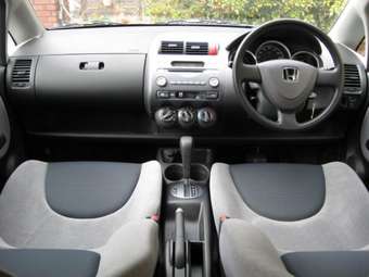2004 Honda Fit Pictures