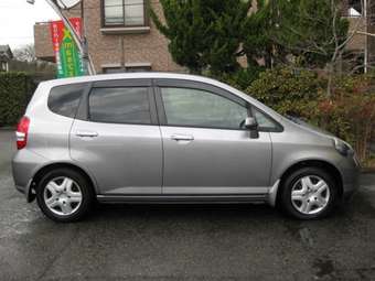 2004 Honda Fit Photos