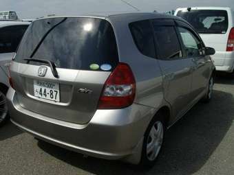 2004 Honda Fit Photos