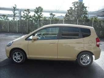 2004 Honda Fit Pictures