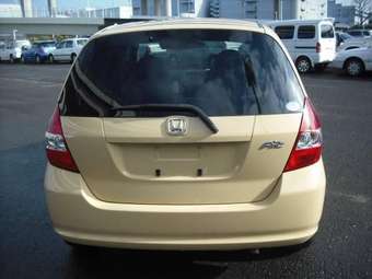 2004 Honda Fit Pictures