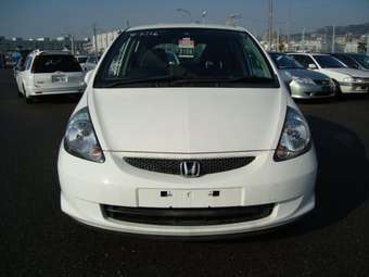 2004 Honda Fit Pictures