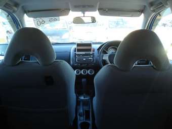 2004 Honda Fit Pictures