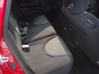 2004 Honda Fit Photos