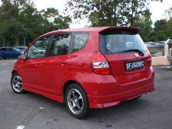 2004 Honda Fit Pictures