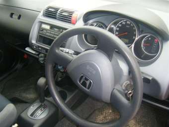 2004 Honda Fit Images