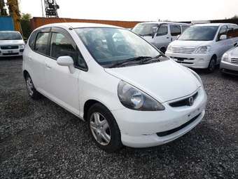 2004 Honda Fit Pictures