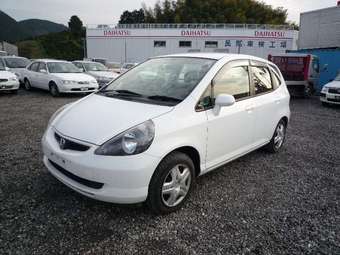 2004 Honda Fit Photos