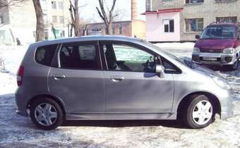 2004 Honda Fit Photos