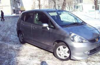 2004 Honda Fit Pictures