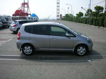 2004 Honda Fit Photos