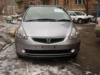 2004 Honda Fit Photos