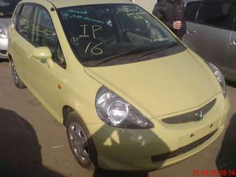 2004 Honda Fit Pictures