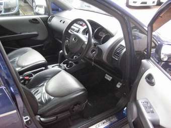 2004 Honda Fit Pictures