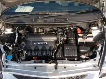 2004 Honda Fit Photos