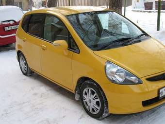 2004 Honda Fit Pictures