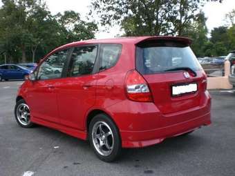 2004 Honda Fit Pictures