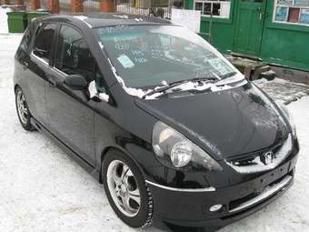 2004 Honda Fit Photos