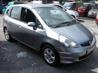 2004 Honda Fit Images