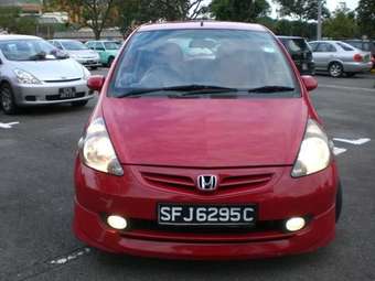 2004 Honda Fit Pictures