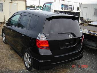 2004 Honda Fit Photos