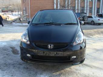 2004 Honda Fit Pictures