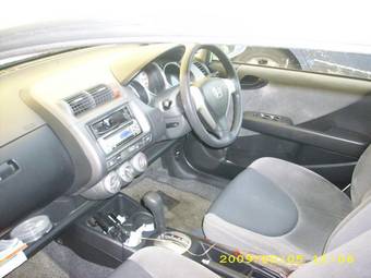 2004 Honda Fit Pics