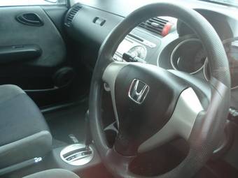 2004 Honda Fit Pictures