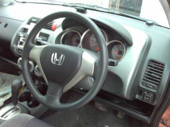 2004 Honda Fit Photos