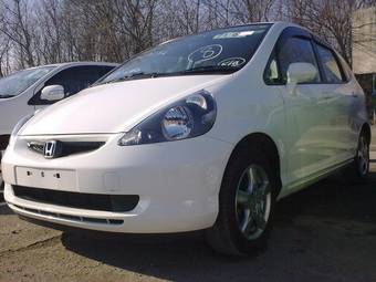 2004 Honda Fit Pictures