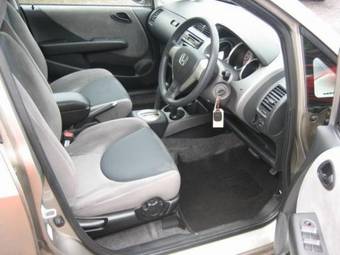 2004 Honda Fit Pictures